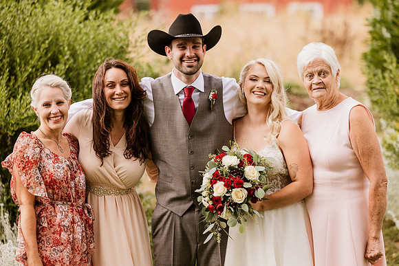 Gage-Mckayla-Adeline-Farm-Wedding-Photos-2021-9392