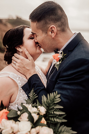 Carissa-Dustin-cape-kiwanda-oregon-elopement-photo-35