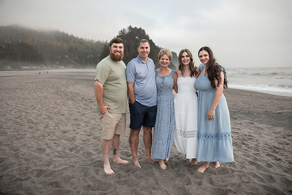 Marybeth-Neskowin-Oregon-Family-Photos-2025 (9 of 78)