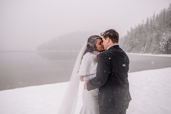 Tyler-Brittani-Lake-Priest-Idaho-Winter-Snow-Wedding-2021-03451