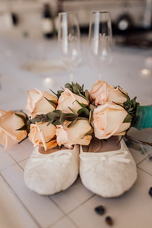 Jordan-Lainey-Roads-End-lincoln-City-oregon-airbnb-Elopement-photos-10