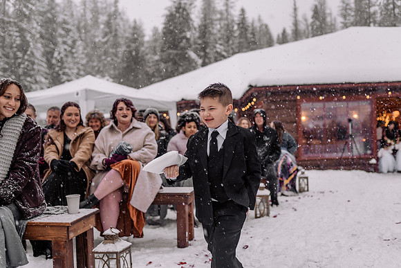 Tyler-Brittani-Lake-Priest-Idaho-Winter-Snow-Wedding-2021-04110