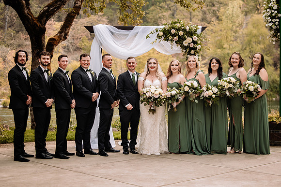 Bryce-Giavanna-Rogue-River-Lodge-Oregon-Wedding-Photos (17 of 61)