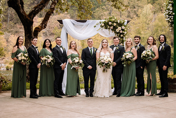 Bryce-Giavanna-Rogue-River-Lodge-Oregon-Wedding-Photos (19 of 61)