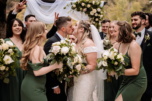 Bryce-Giavanna-Rogue-River-Lodge-Oregon-Wedding-Photos (25 of 61)