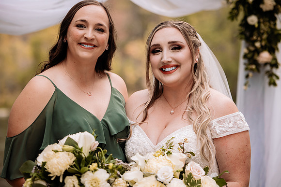 Bryce-Giavanna-Rogue-River-Lodge-Oregon-Wedding-Photos (35 of 61)