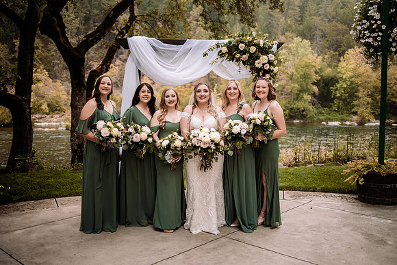 Bryce-Giavanna-Rogue-River-Lodge-Oregon-Wedding-Photos (53 of 61)
