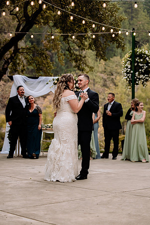 Bryce-Giavanna-Rogue-River-Lodge-Oregon-Wedding-Photos (26 of 150)
