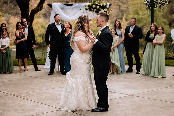 Bryce-Giavanna-Rogue-River-Lodge-Oregon-Wedding-Photos (27 of 150)