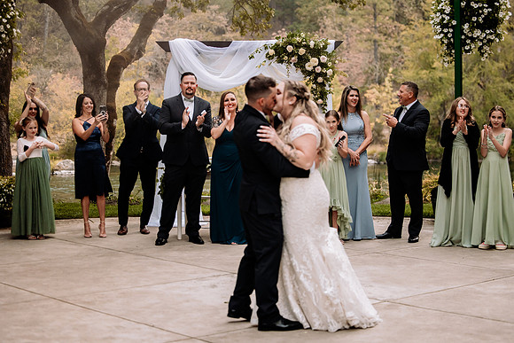 Bryce-Giavanna-Rogue-River-Lodge-Oregon-Wedding-Photos (29 of 150)