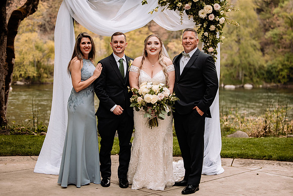 Bryce-Giavanna-Rogue-River-Lodge-Oregon-Wedding-Photos (60 of 61)
