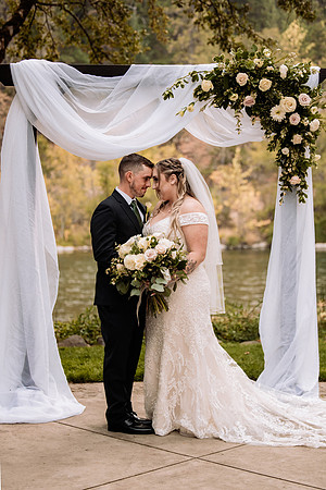 Bryce-Giavanna-Rogue-River-Lodge-Oregon-Wedding-Photos (2 of 50)