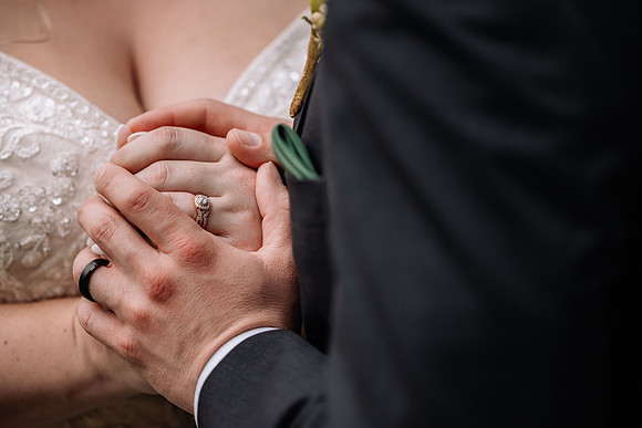 Bryce-Giavanna-Rogue-River-Lodge-Oregon-Wedding-Photos (13 of 50)