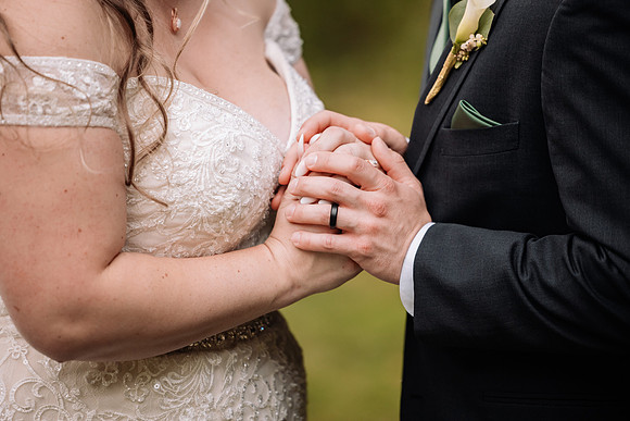 Bryce-Giavanna-Rogue-River-Lodge-Oregon-Wedding-Photos (17 of 50)