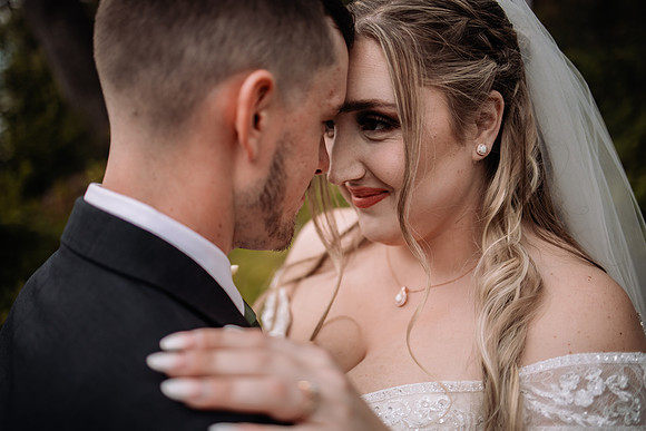 Bryce-Giavanna-Rogue-River-Lodge-Oregon-Wedding-Photos (18 of 50)