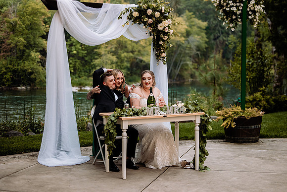 Bryce-Giavanna-Rogue-River-Lodge-Oregon-Wedding-Photos (56 of 150)