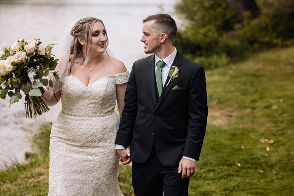 Bryce-Giavanna-Rogue-River-Lodge-Oregon-Wedding-Photos (28 of 50)