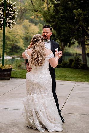 Bryce-Giavanna-Rogue-River-Lodge-Oregon-Wedding-Photos (63 of 150)