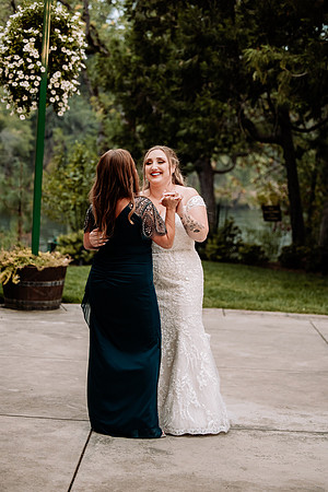 Bryce-Giavanna-Rogue-River-Lodge-Oregon-Wedding-Photos (72 of 150)