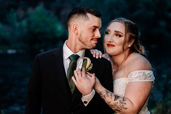 Bryce-Giavanna-Rogue-River-Lodge-Oregon-Wedding-Photos (102 of 4)