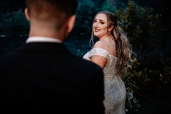 Bryce-Giavanna-Rogue-River-Lodge-Oregon-Wedding-Photos (107 of 5)