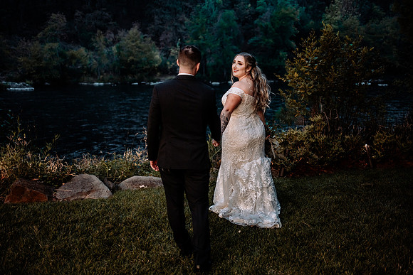 Bryce-Giavanna-Rogue-River-Lodge-Oregon-Wedding-Photos (106 of 5)