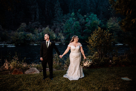 Bryce-Giavanna-Rogue-River-Lodge-Oregon-Wedding-Photos (102 of 150)
