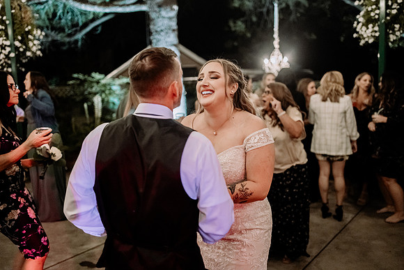 Bryce-Giavanna-Rogue-River-Lodge-Oregon-Wedding-Photos (140 of 150)