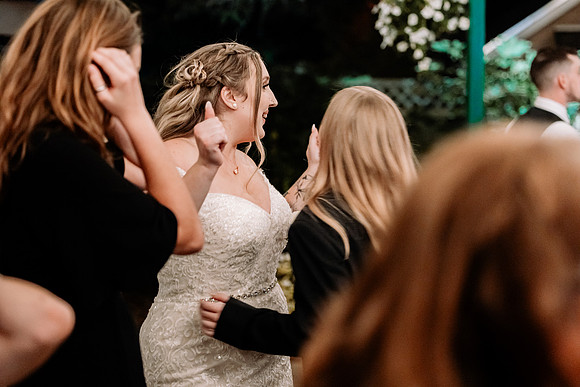 Bryce-Giavanna-Rogue-River-Lodge-Oregon-Wedding-Photos (147 of 150)