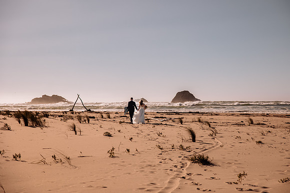 Jonathan-Sarah-Three-Rocks-Oregon-Otis-Elopement-Photos (2 of 69)