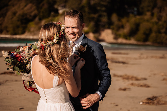 Jonathan-Sarah-Three-Rocks-Oregon-Otis-Elopement-Photos (8 of 69)