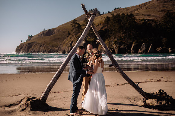 Jonathan-Sarah-Three-Rocks-Oregon-Otis-Elopement-Photos (23 of 69)