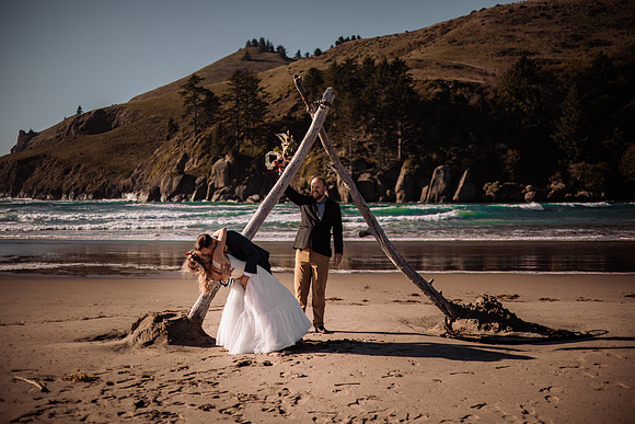 Jonathan-Sarah-Three-Rocks-Oregon-Otis-Elopement-Photos (25 of 69)
