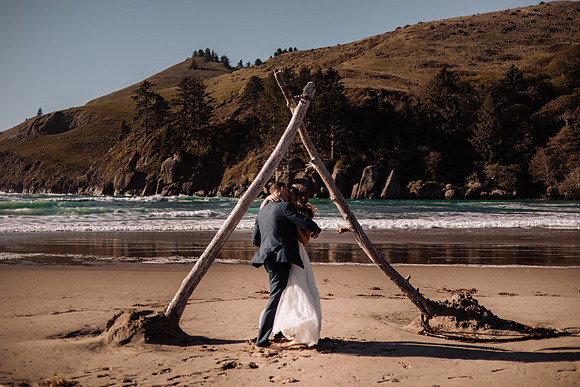 Jonathan-Sarah-Three-Rocks-Oregon-Otis-Elopement-Photos (26 of 69)