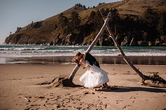 Jonathan-Sarah-Three-Rocks-Oregon-Otis-Elopement-Photos (27 of 69)