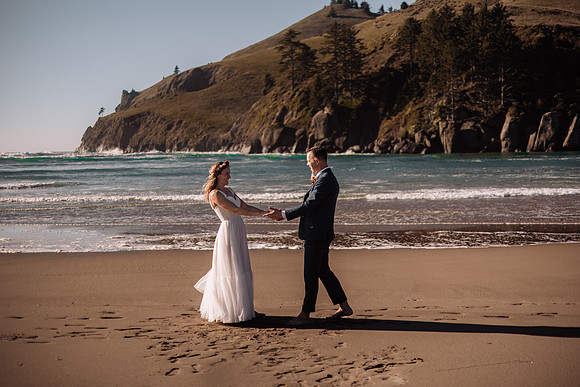 Jonathan-Sarah-Three-Rocks-Oregon-Otis-Elopement-Photos (35 of 69)
