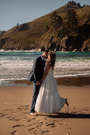 Jonathan-Sarah-Three-Rocks-Oregon-Otis-Elopement-Photos (39 of 69)