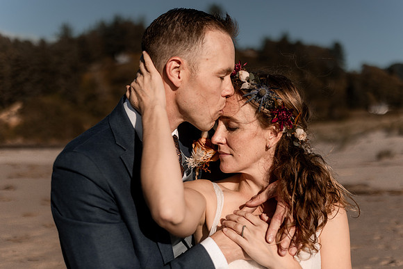 Jonathan-Sarah-Three-Rocks-Oregon-Otis-Elopement-Photos (40 of 69)