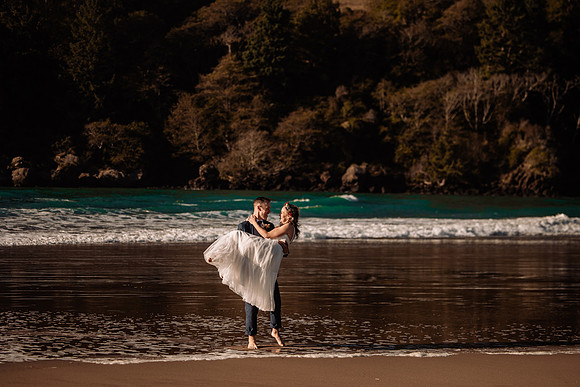 Jonathan-Sarah-Three-Rocks-Oregon-Otis-Elopement-Photos (42 of 69)