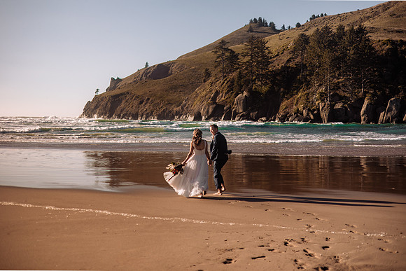 Jonathan-Sarah-Three-Rocks-Oregon-Otis-Elopement-Photos (48 of 69)