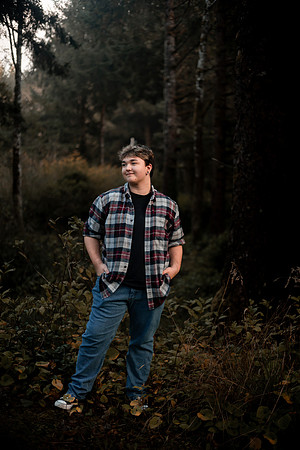 Korbyn-Senior-Photos-2023-class-of-2024-Newport-Oregon (4 of 42)