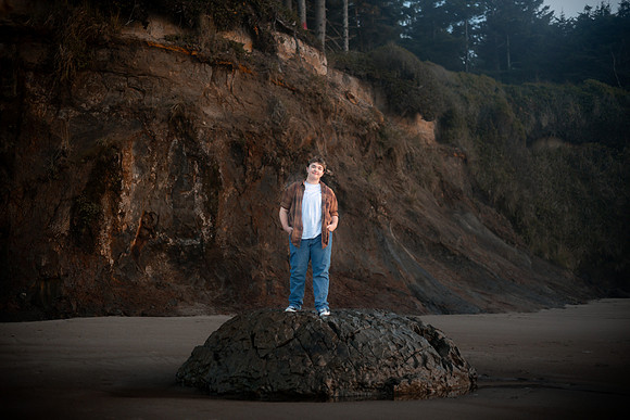 Korbyn-Senior-Photos-2023-class-of-2024-Newport-Oregon (15 of 42)