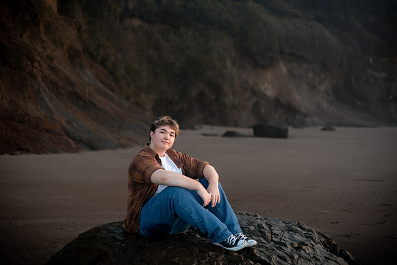 Korbyn-Senior-Photos-2023-class-of-2024-Newport-Oregon (16 of 42)