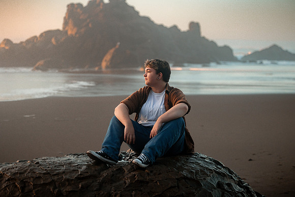 Korbyn-Senior-Photos-2023-class-of-2024-Newport-Oregon (20 of 42)