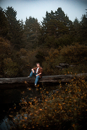 Korbyn-Senior-Photos-2023-class-of-2024-Newport-Oregon (39 of 42)