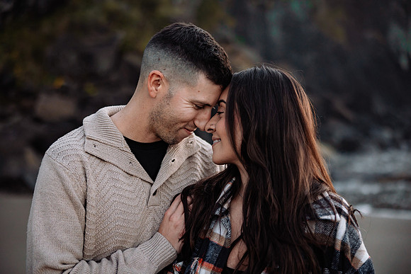 Alec-Mihkaela-Fogarty-Creek-Engagement-33