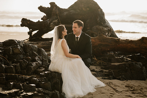 Alex-Danielle-Inn-Spanish-Head-Lincoln-City-oregon-wedding-0867