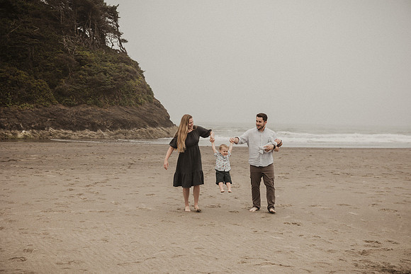 Madysen-Neskowin-Oregon-Family-Photos-2025 (19 of 64)
