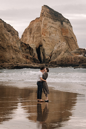 Chris-Lexi-Surprise-proposal-Photos-Pacific-City-Oregon-2023 (39 of 51)