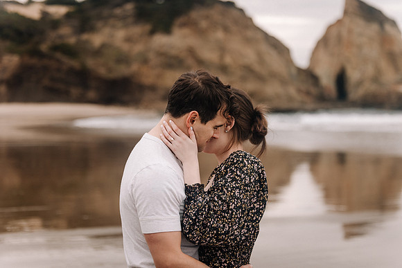 Chris-Lexi-Surprise-proposal-Photos-Pacific-City-Oregon-2023 (41 of 51)